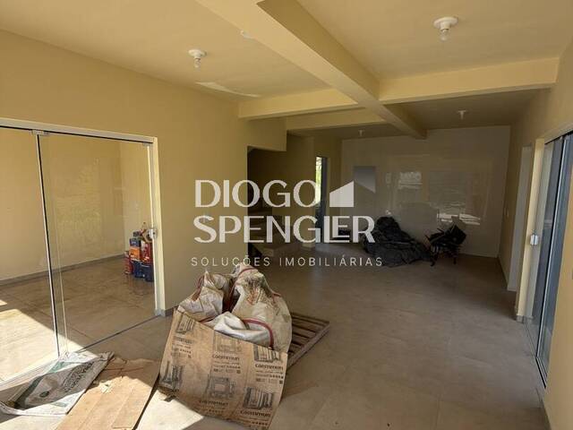 Casa para Venda em Vale Real - 4