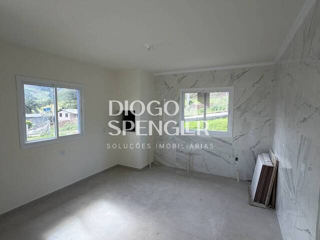 Casa para Venda em Vale Real - 5